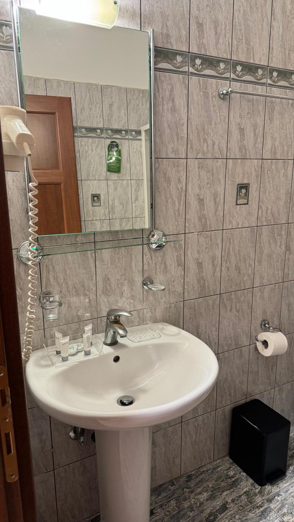 Chrisovalanto Hotel Sivota  Phòng bức ảnh