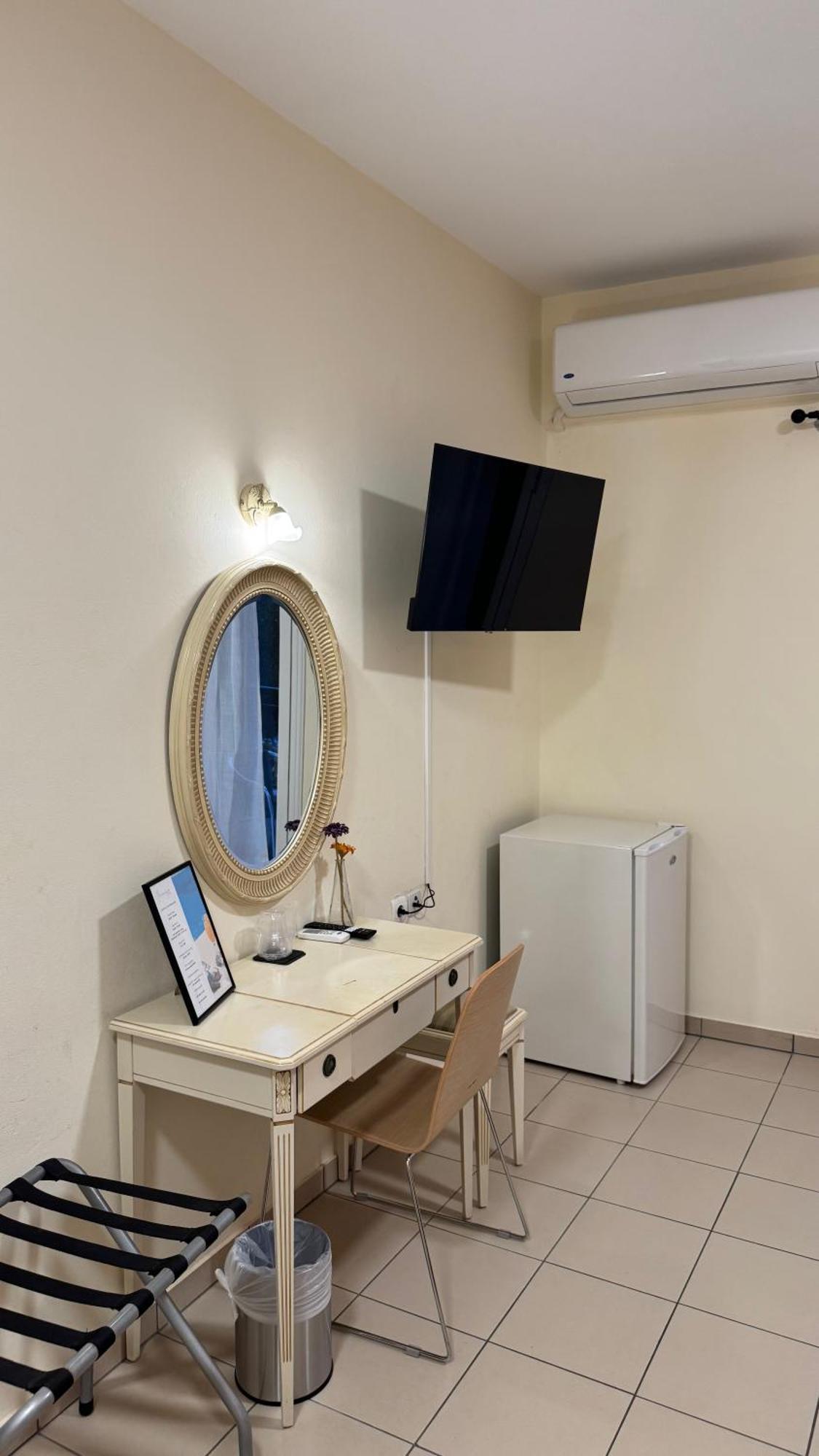 Chrisovalanto Hotel Sivota  Phòng bức ảnh