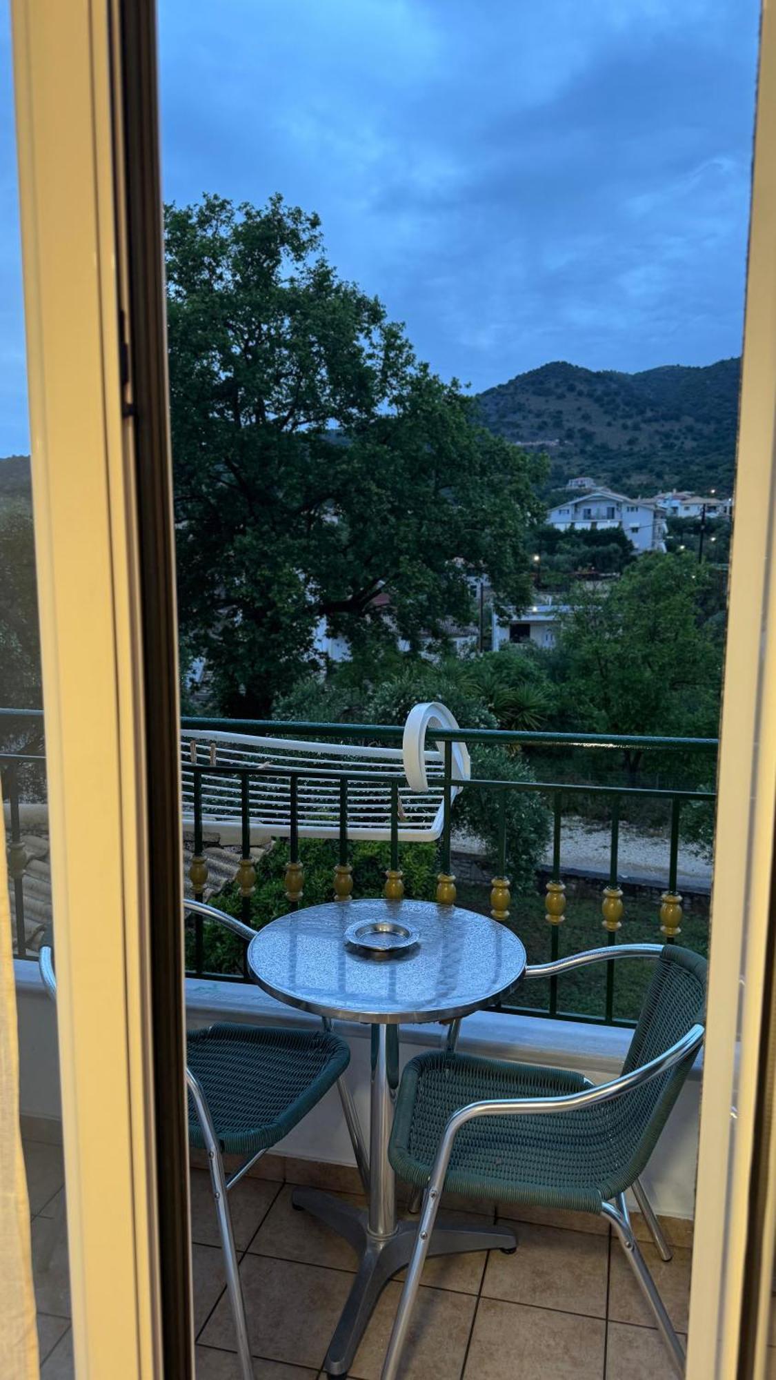 Chrisovalanto Hotel Sivota  Phòng bức ảnh