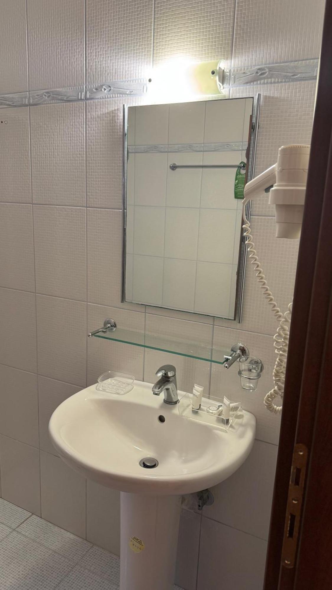 Chrisovalanto Hotel Sivota  Ngoại thất bức ảnh
